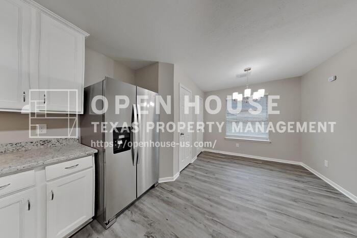 3701 Oak Crossing Drive - Photo 7 of 21