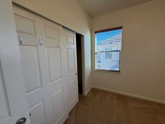 7006 Sacred Cir - Photo 7 of 39