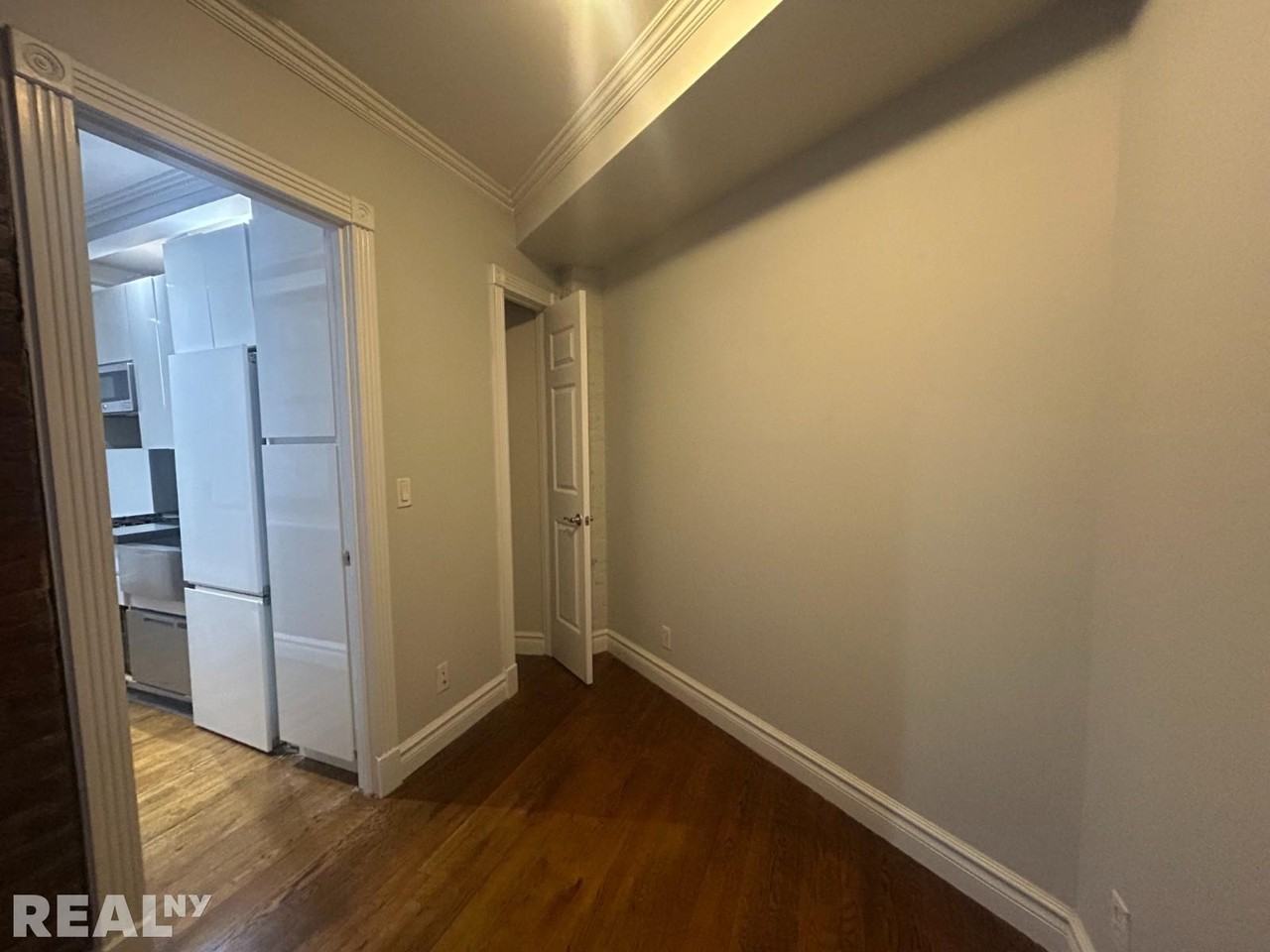 East 13th Street #2E - Photo 4 of 6