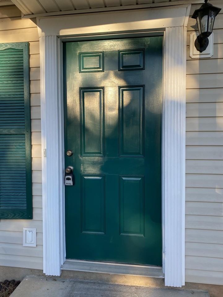 2108 Abigail Ln Sw - Photo 2 of 17