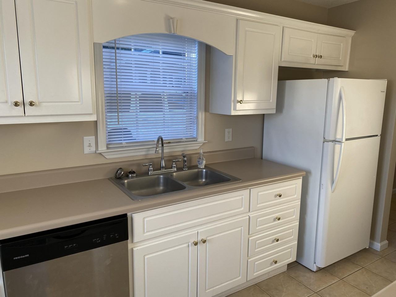 2108 Abigail Ln Sw - Photo 6 of 17