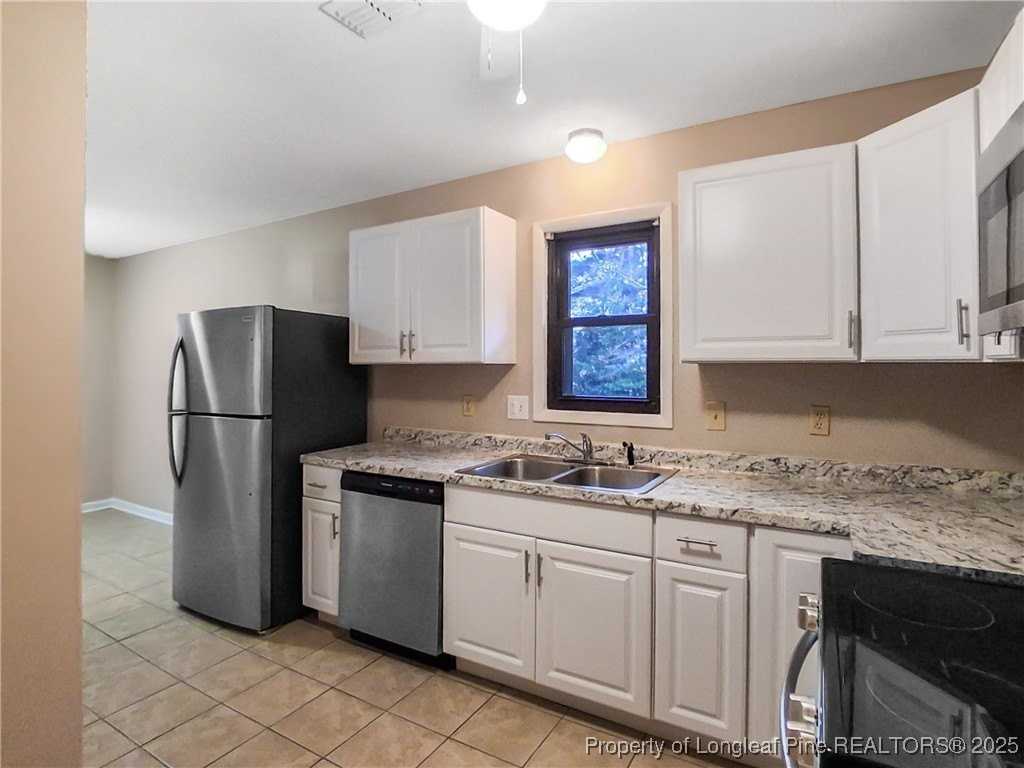 6594 Honeysuckle Dr - Photo 6 of 30