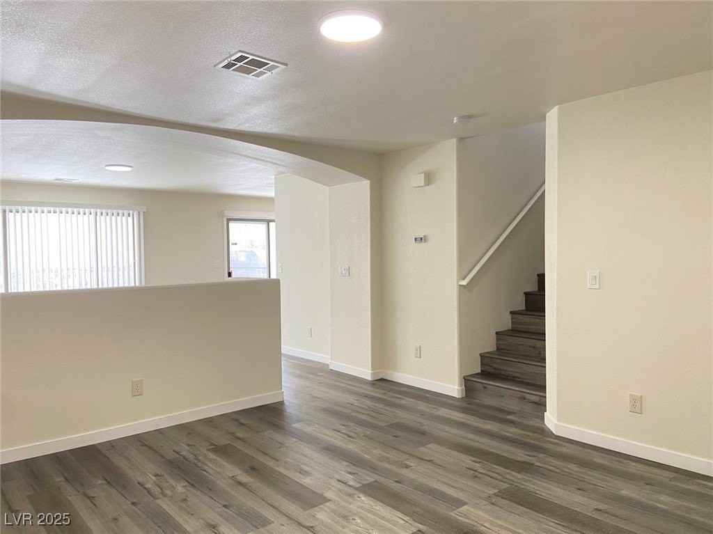 9607 Gatesville Avenue - Photo 3 of 24