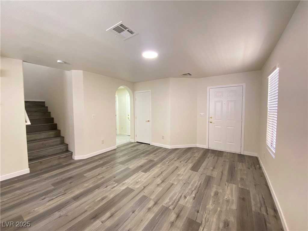 9607 Gatesville Avenue - Photo 4 of 24