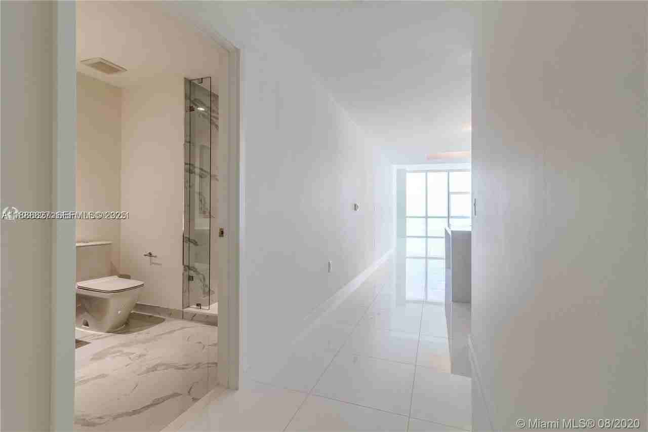 851 Northeast 1st Avenue #3601 - Photo 3 of 49