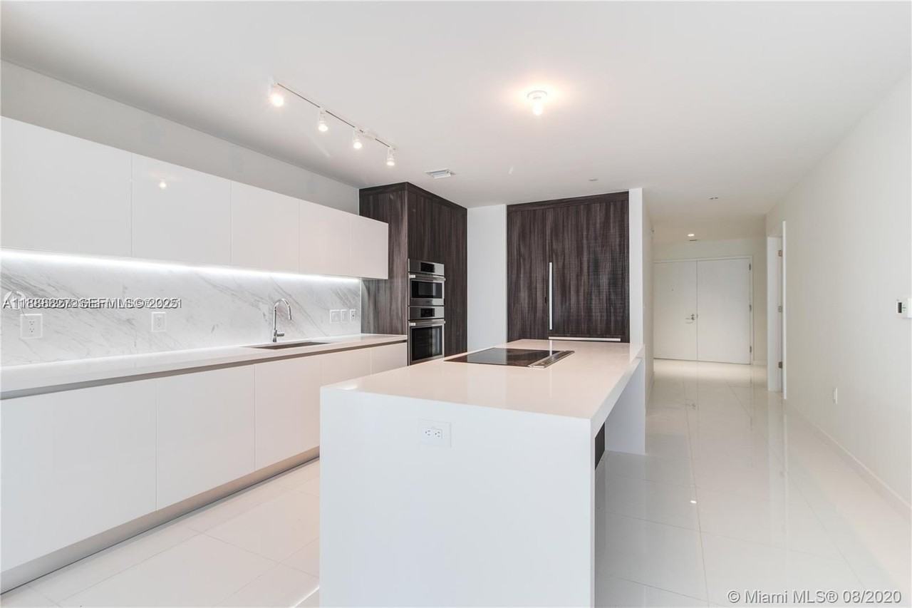 851 Northeast 1st Avenue #3601 - Photo 5 of 49