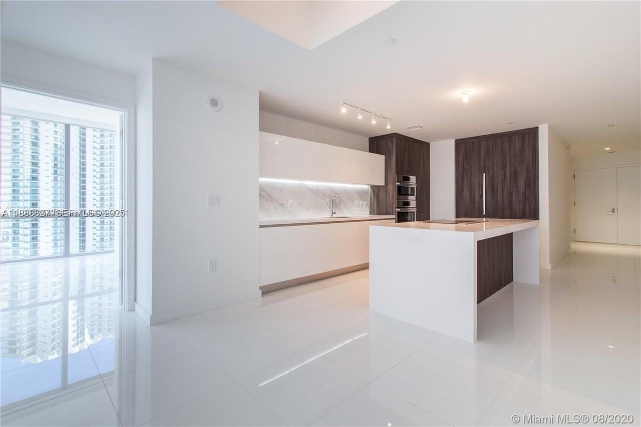 851 Northeast 1st Avenue #3601 - Photo 6 of 49