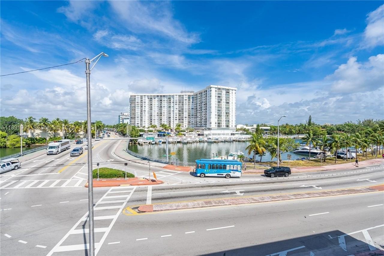 4101 Indian Creek Dr #301 - Photo 2 of 18