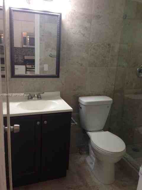 851 Meridian Ave #23 - Photo 5 of 29