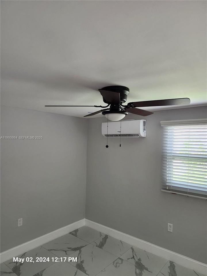 1934 Northwest 25th Avenue #B - Photo 4 of 7