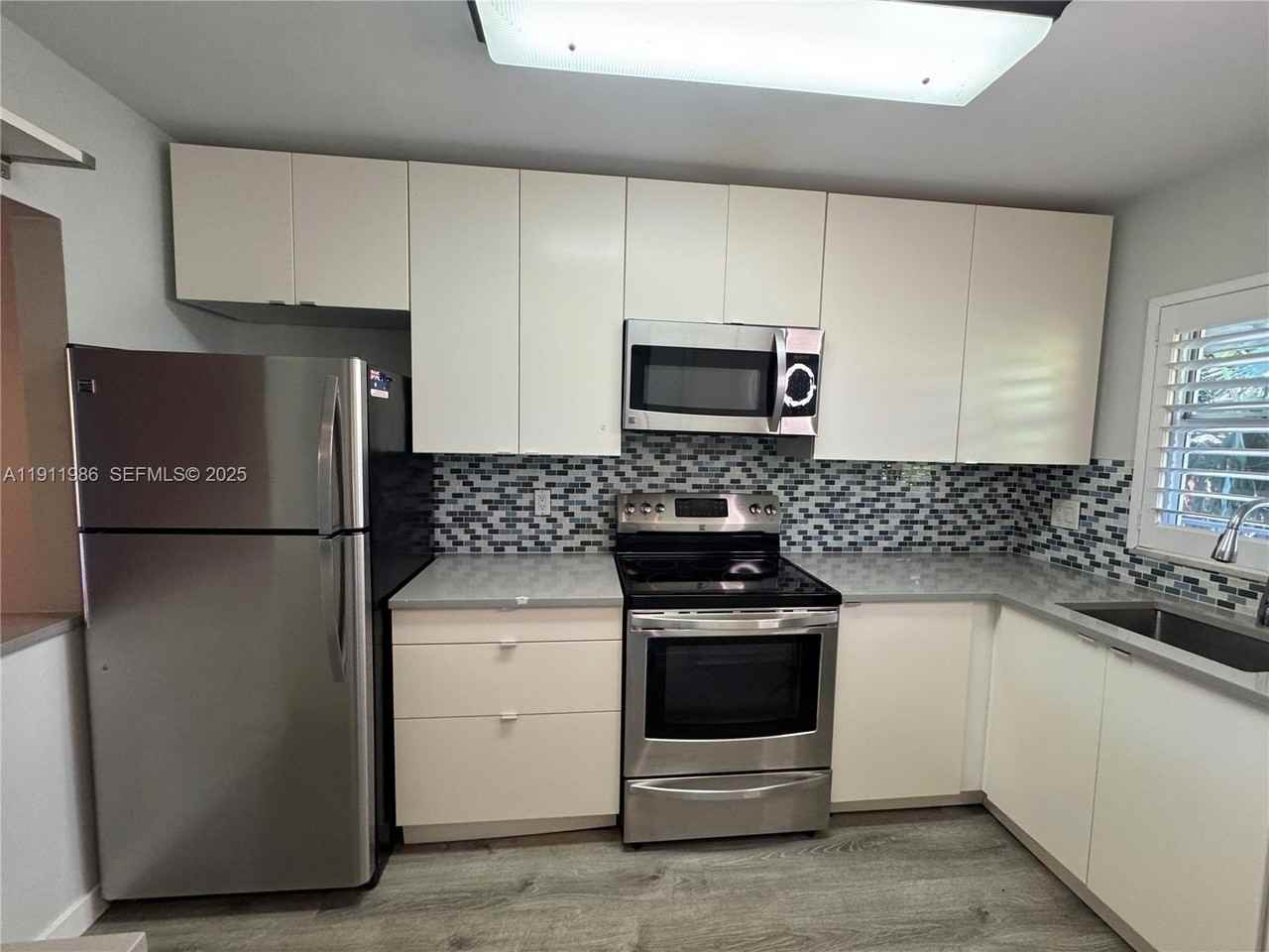 1752 Nw 3rd Ter #317C - Photo 6 of 32