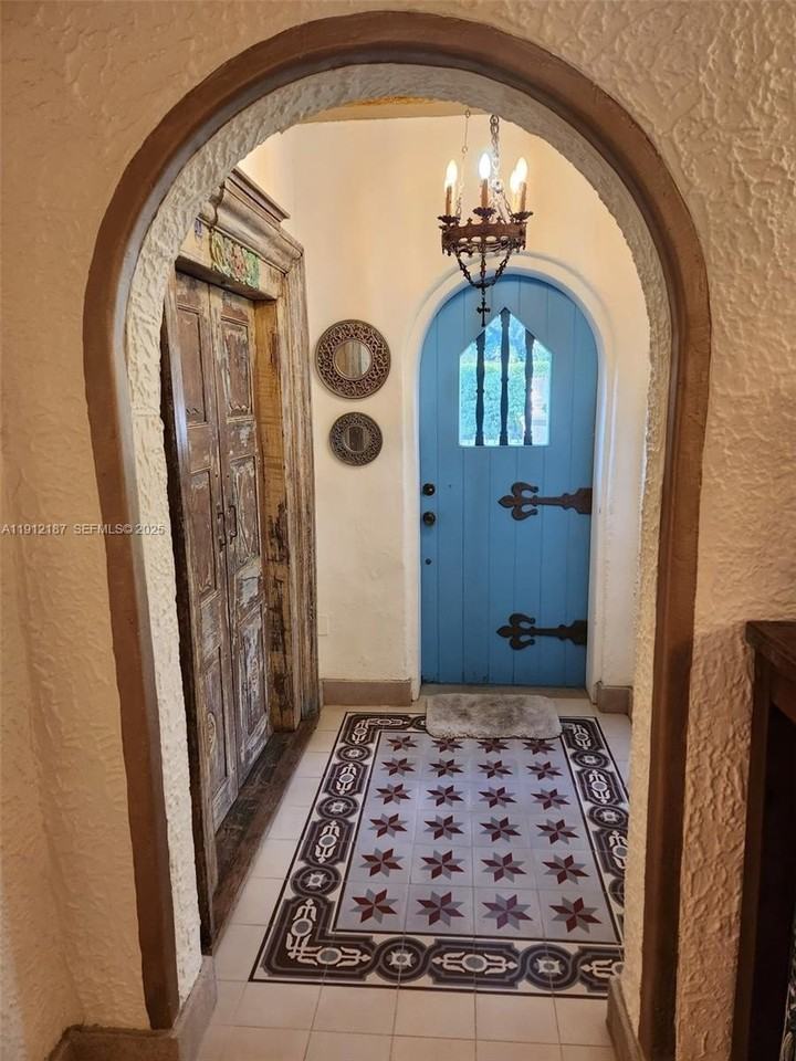 327 Menores Ave - Photo 7 of 43