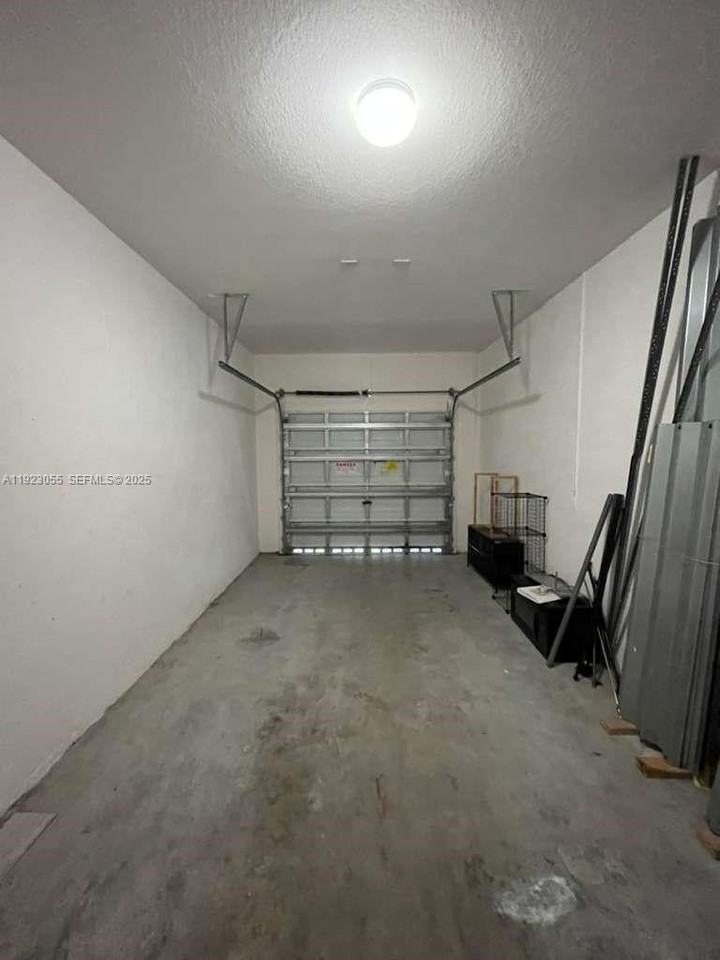 11665 Southwest 244th Street #116 - Photo 4 of 32