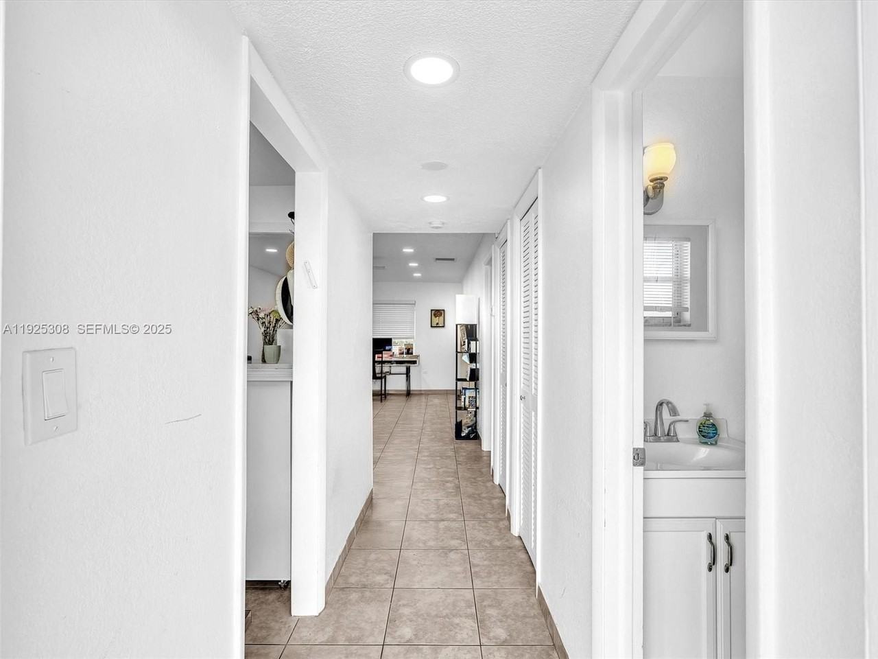 5130 Sw 40th Ave #23B - Photo 3 of 38