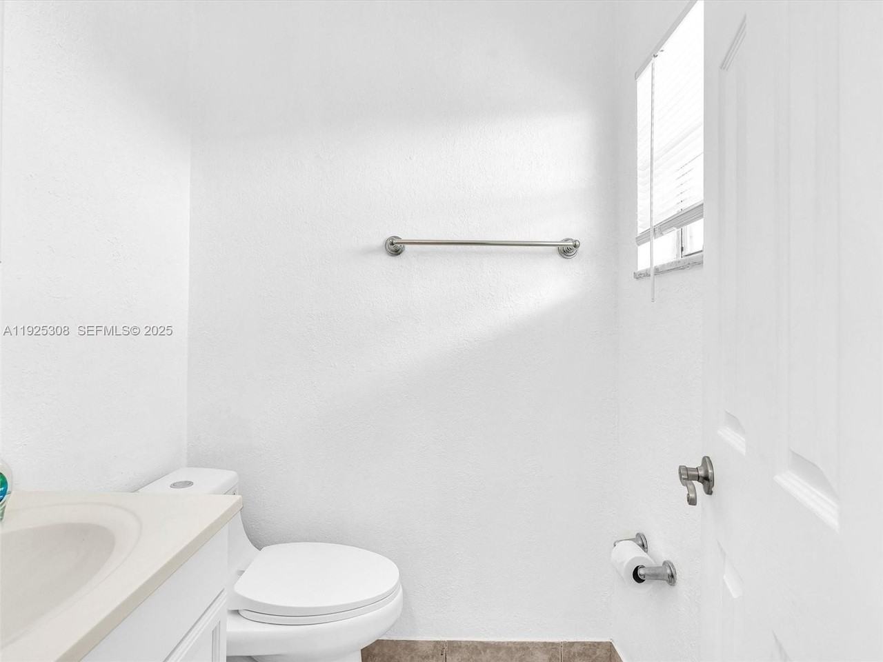 5130 Sw 40th Ave #23B - Photo 5 of 38