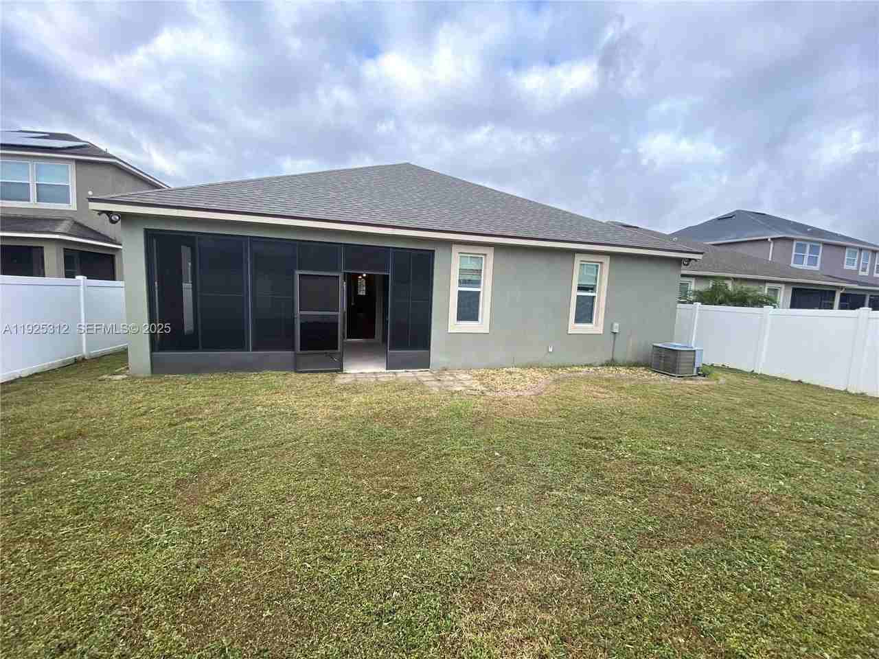 8251 Randall Park Boulevard - Photo 3 of 21