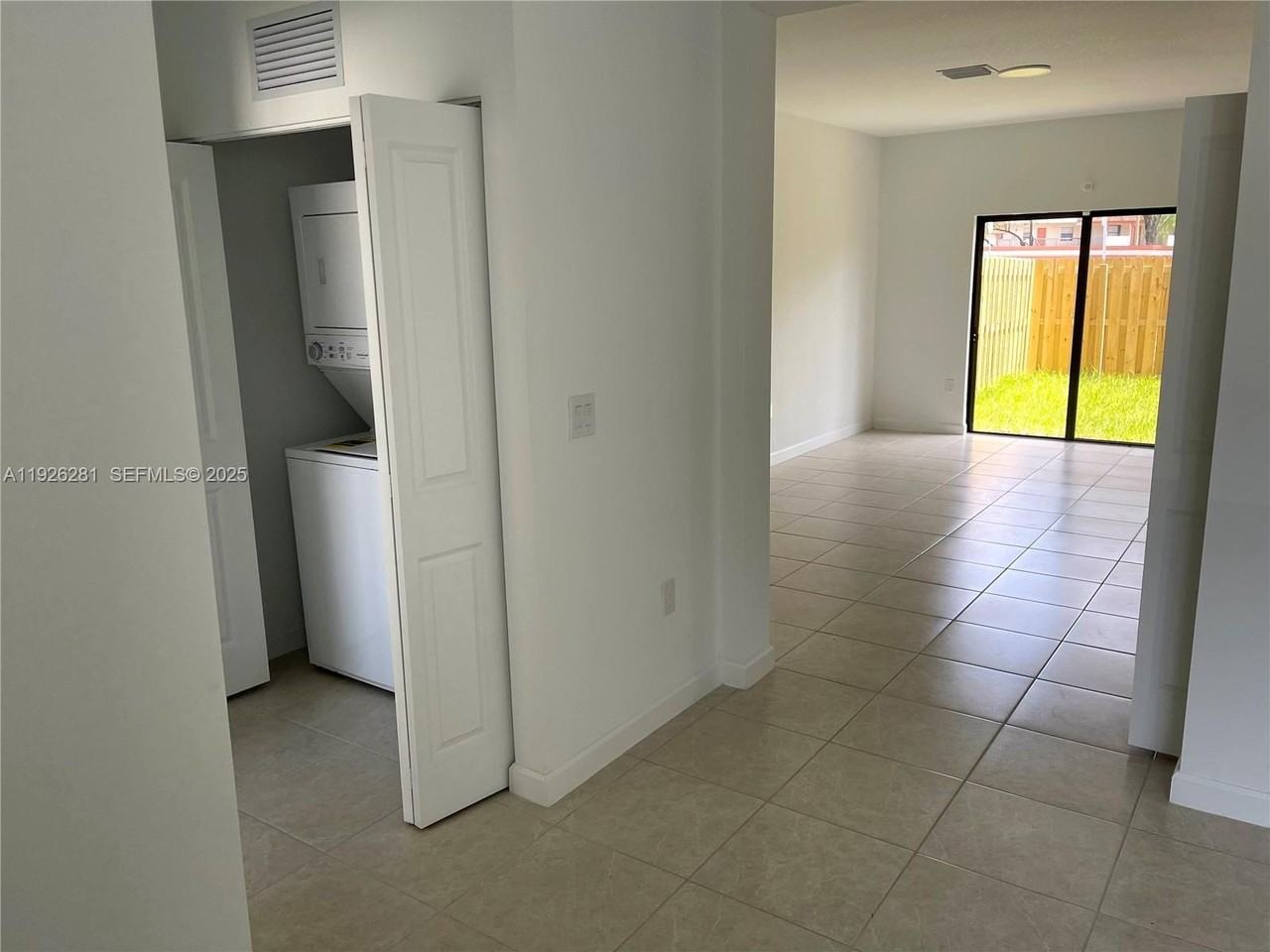 20679 Northeast 7th Place - Photo 6 of 22