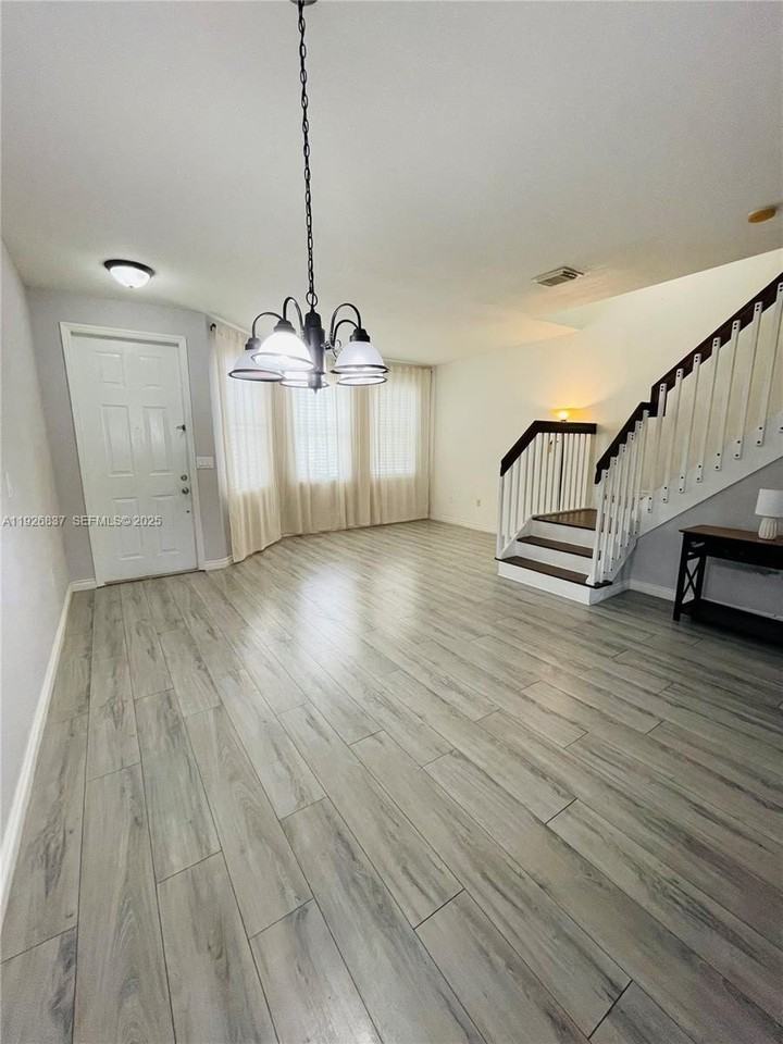 27312 SW 138th Path - Photo 7 of 41