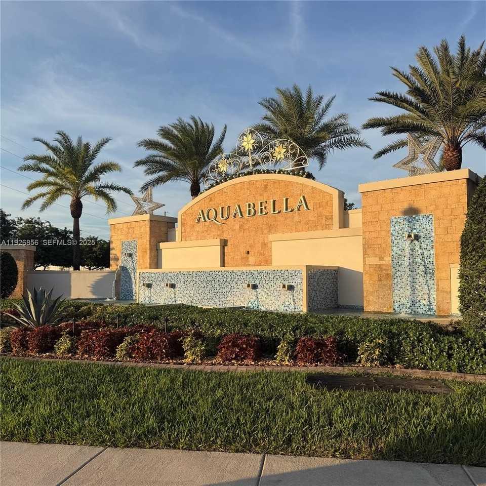 10320 West 33rd Lane