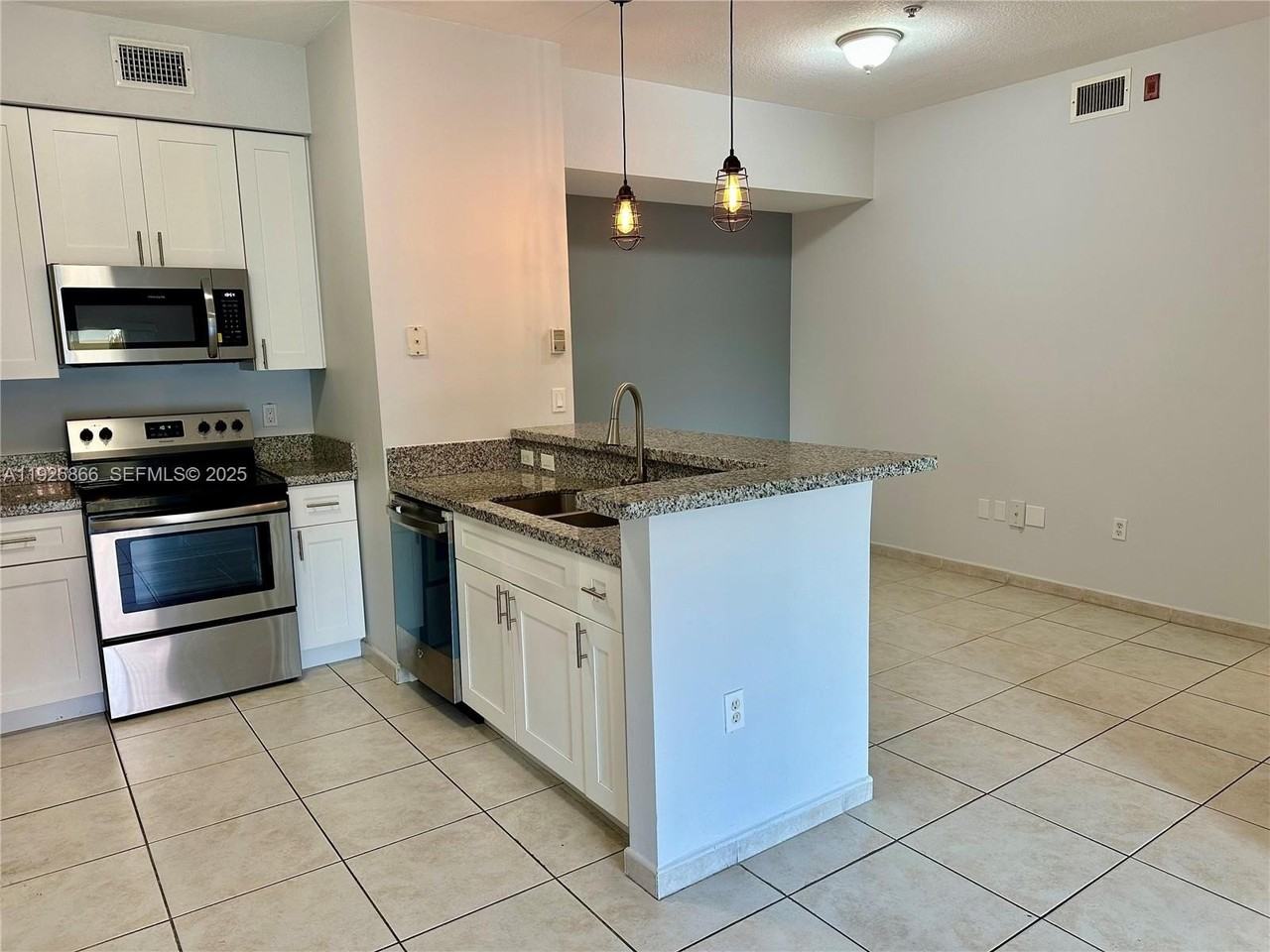 7290 Northwest 114th Avenue #307-7 - Photo 4 of 18