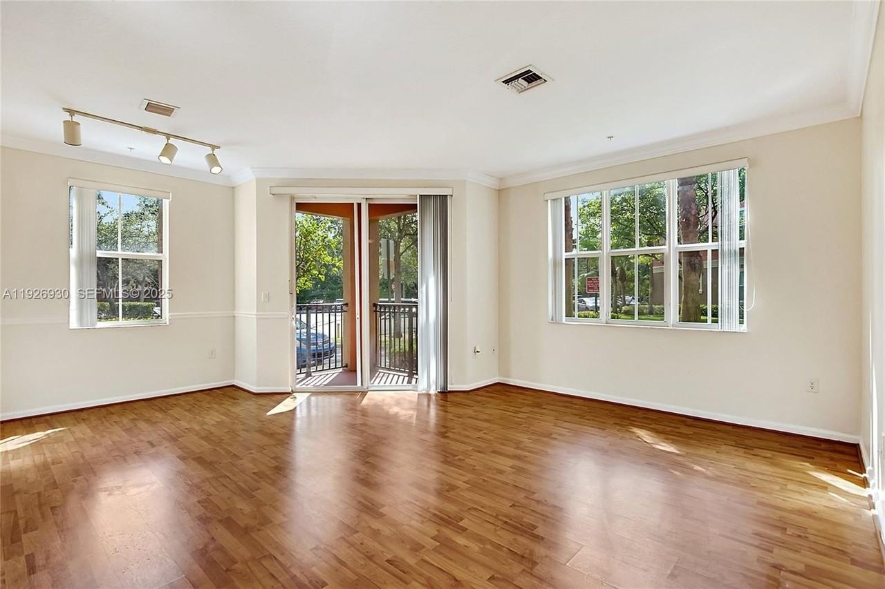 4600 Sw 160th Ave #610 - Photo 2 of 21