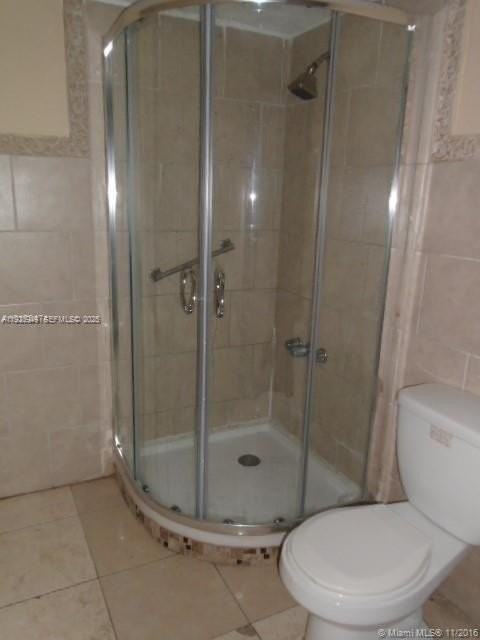 9143 Sw 77th Ave #B304 - Photo 5 of 8