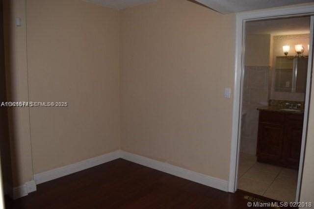 9143 Sw 77th Ave #B304 - Photo 7 of 8