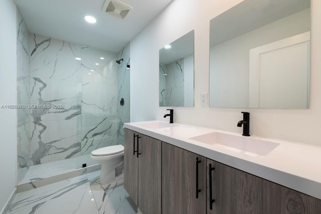 1327 Southwest 2nd Street #1327 - Photo 6 of 25