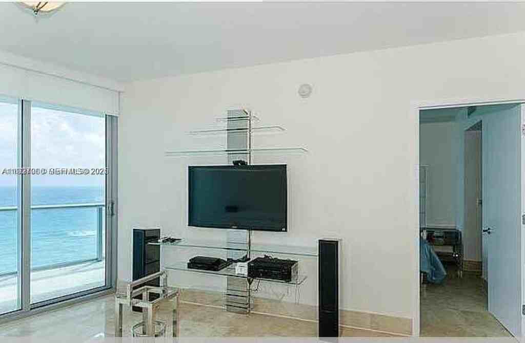 17001 Collins Ave #1006 - Photo 5 of 21