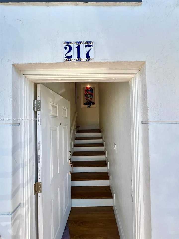 925 Nw 82nd Ave #217A - Photo 3 of 24