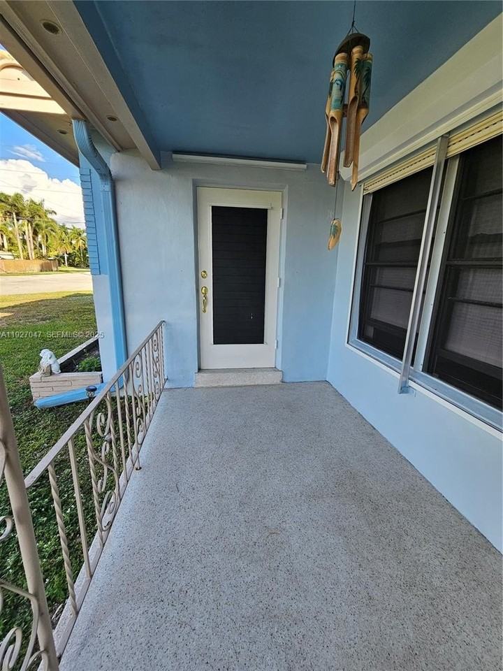 3202 Pierce St #3202 - Photo 4 of 12