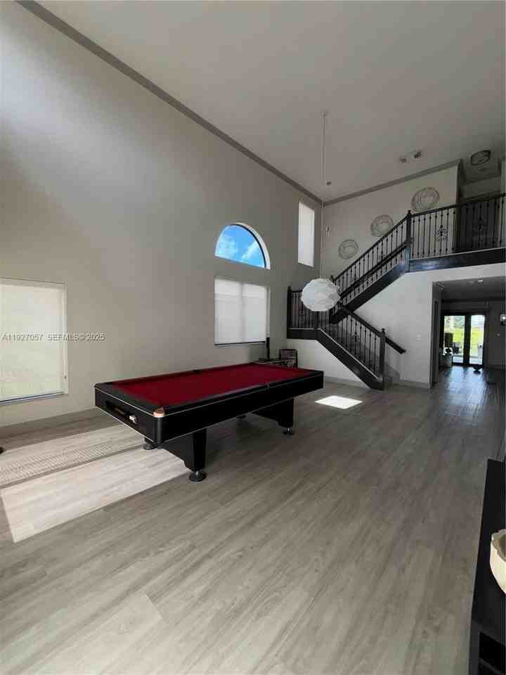 16551 Southwest 75th Street - Photo 6 of 28