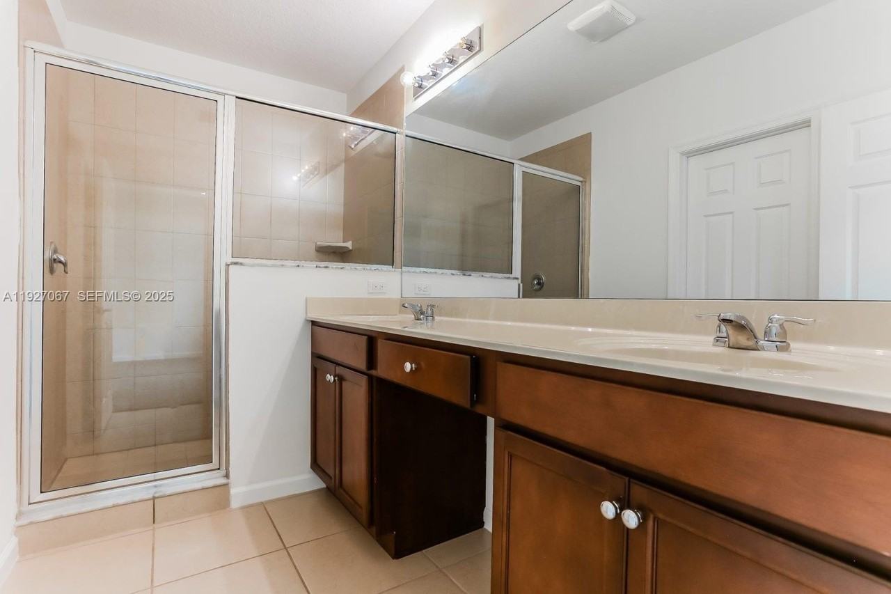 2871 Nw Treviso Cir #2871 - Photo 6 of 15