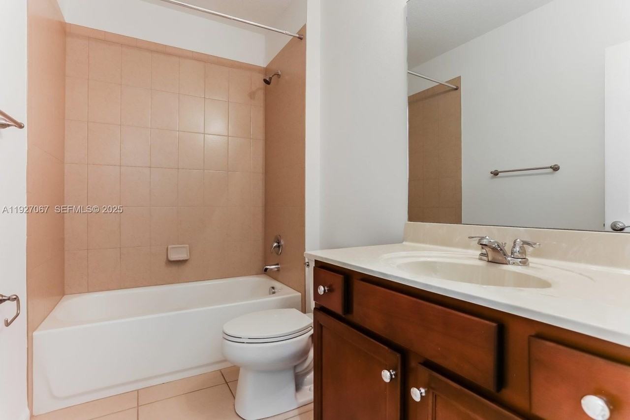 2871 Nw Treviso Cir #2871 - Photo 7 of 15