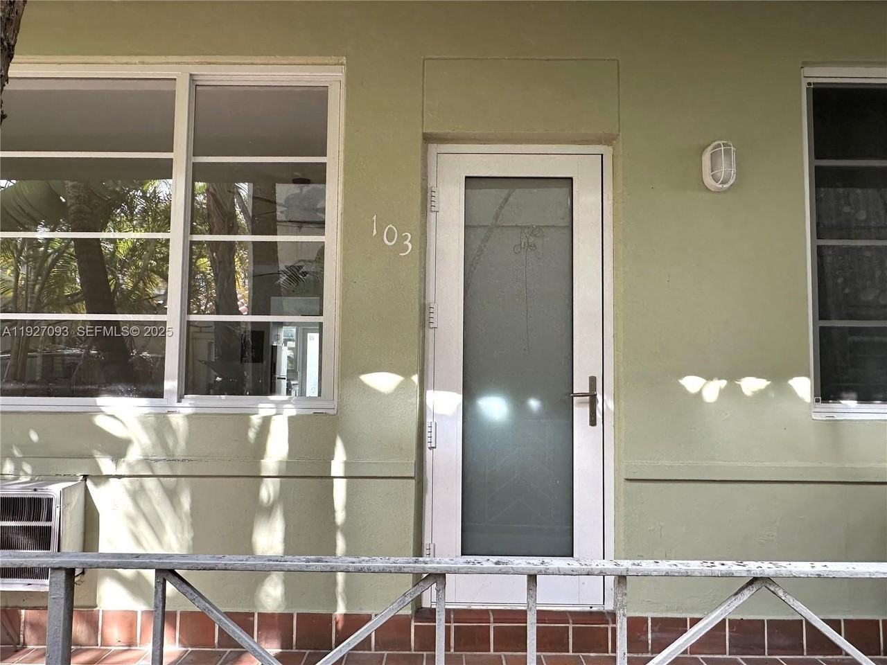 1540 Euclid Ave #103 - Photo 2 of 22