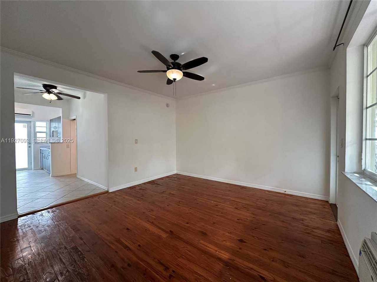 1540 Euclid Ave #103 - Photo 5 of 22