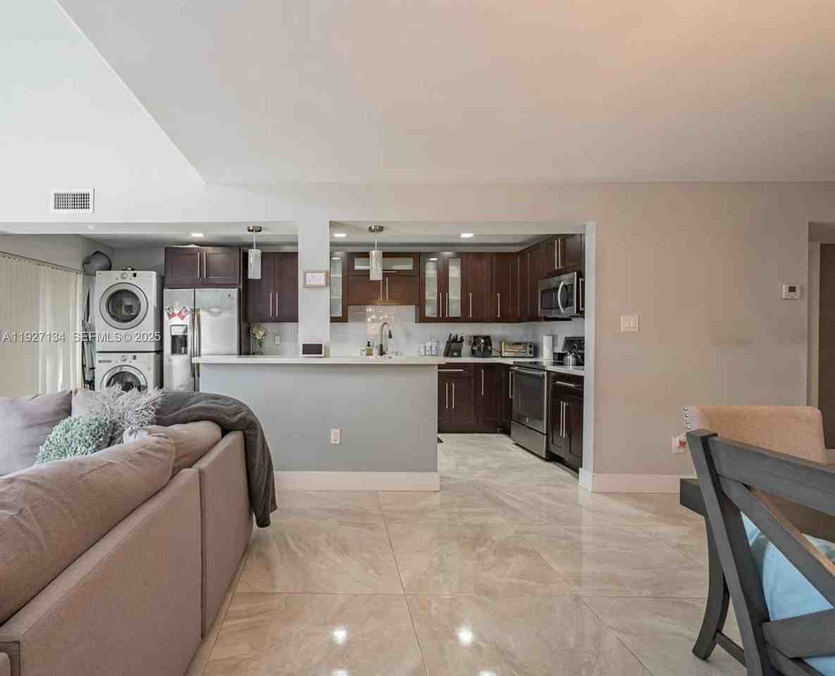 550 Nw 210th St #102-29 - Photo 2 of 13