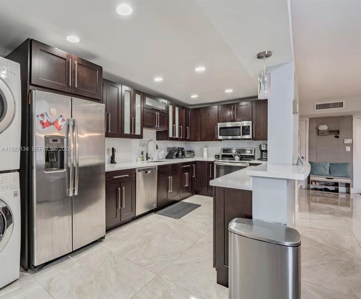 550 Nw 210th St #102-29 - Photo 4 of 13