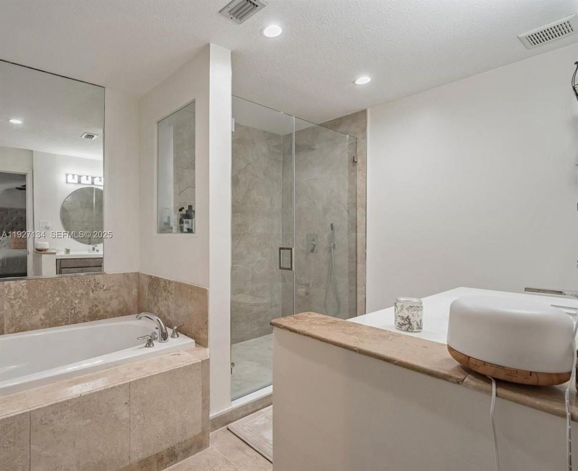 550 Nw 210th St #102-29 - Photo 7 of 13