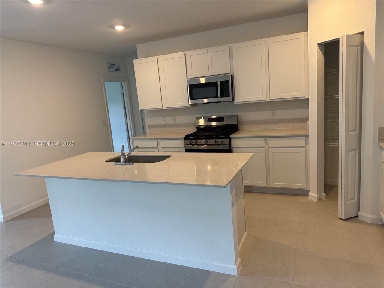 5837 Norwthwest Sweetwood Drive - Photo 2 of 23