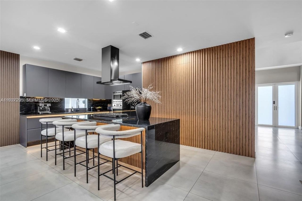 7534 Nw 98th Ave #7534 - Photo 7 of 16