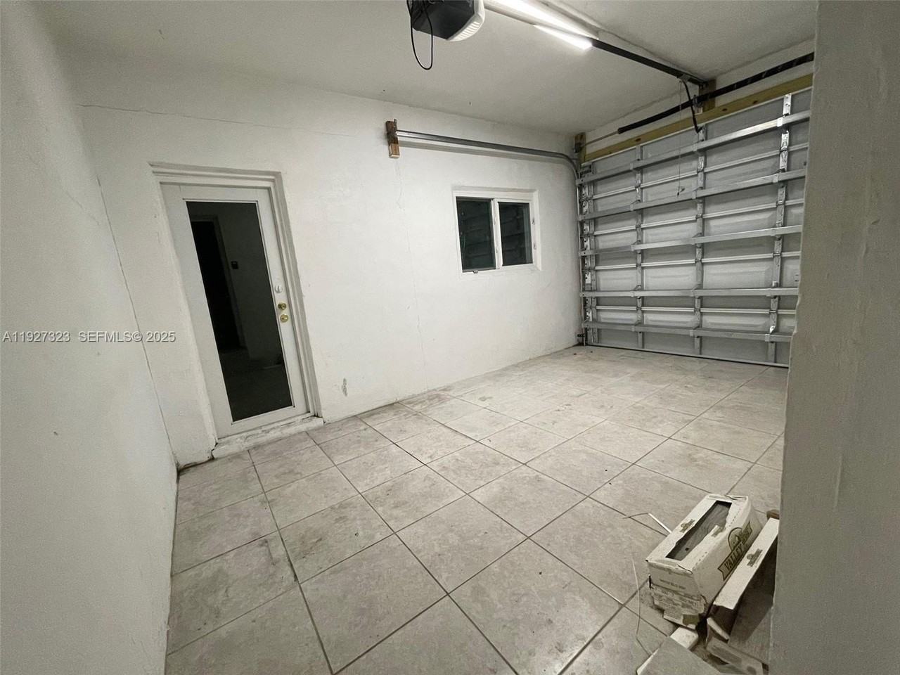 4536 Sw 24th Ave - Photo 6 of 10