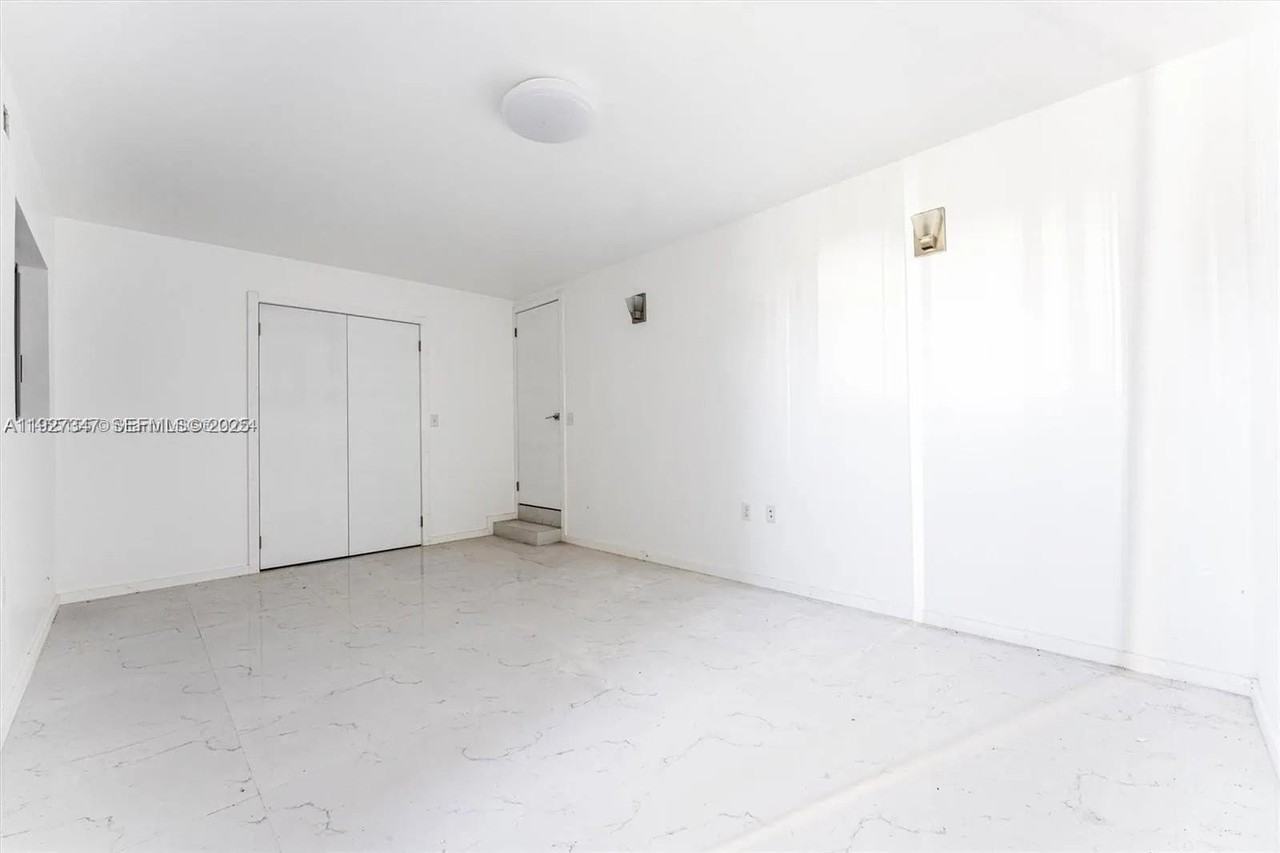 800 Northwest 67th Street #800 - Photo 6 of 10