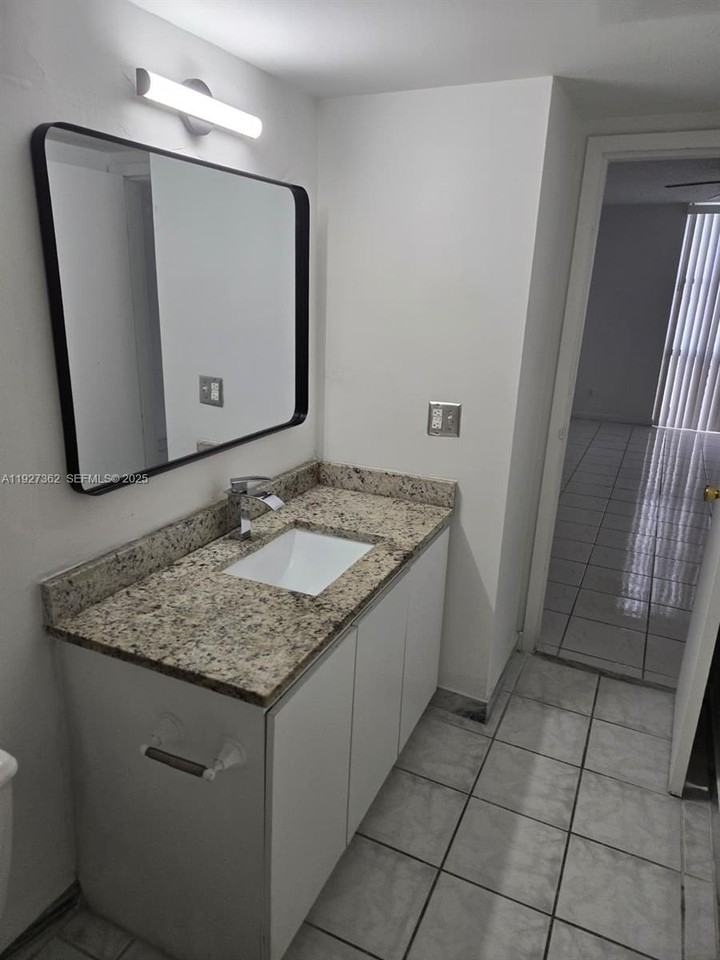 13499 Biscayne Blvd #1204 - Photo 6 of 13