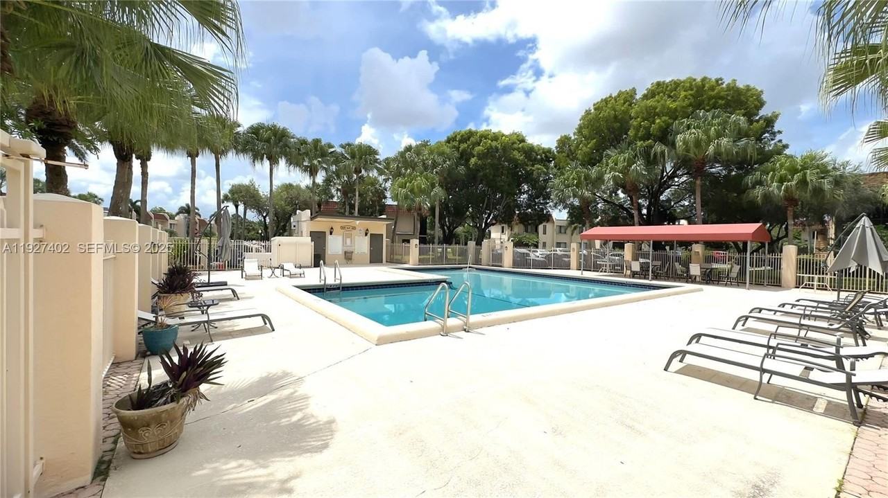 16461 Blatt Blvd #104 - Photo 4 of 36