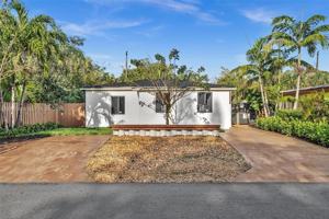 featured image of 1123 Northeast 1st Avenue