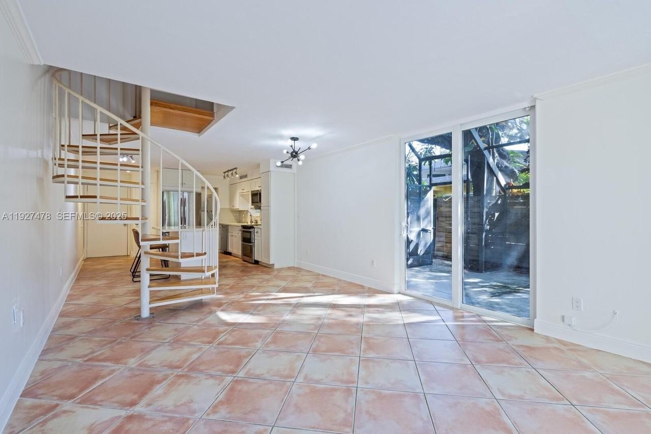 3028 Center Street #3028 - Photo 7 of 24