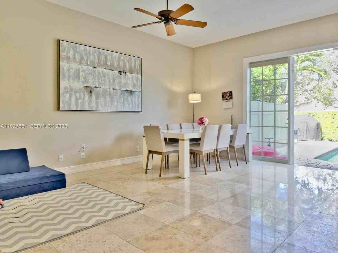 1317 Southwest 23rd Street #NA - Photo 6 of 29