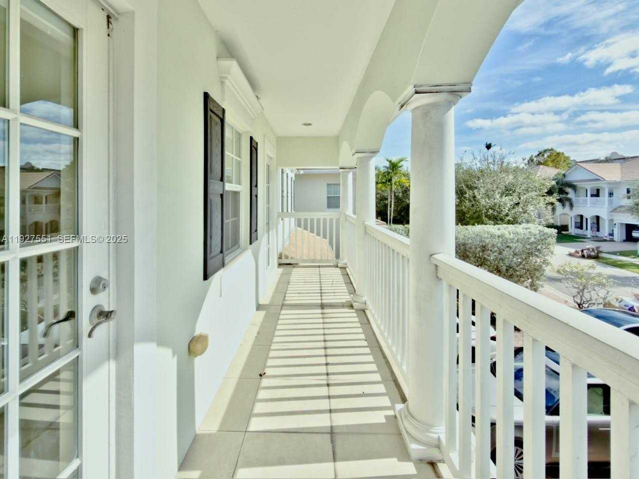 1317 Southwest 23rd Street #NA - Photo 7 of 29