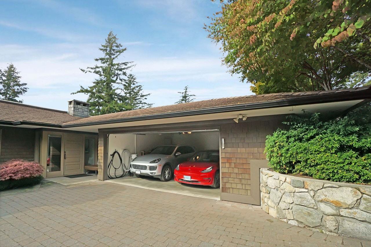 6208 Summit Place - Photo 3 of 23